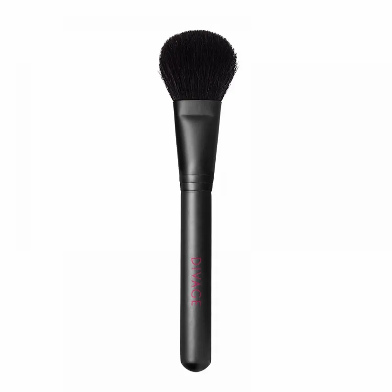 NATURAL UNIVERSAL BRUSH FOR BLUSH AND POWDER