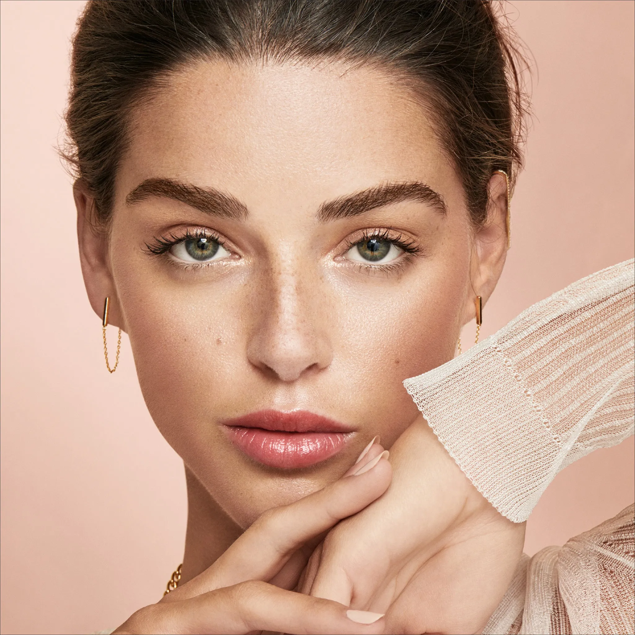 Nude Finish Tinted Moisturizer SPF 15