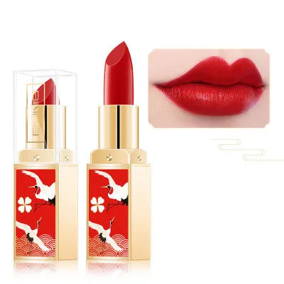 Prolonged Wear Non-Smudging Matte Lipstick